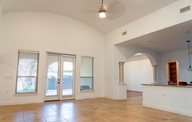 22218  Rivolta Ln., San Antonio, TX 78257 — photo 2