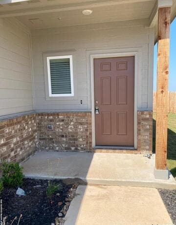 1235  Whitneyway Ln, New Braunfels, TX 78130 — photo 2