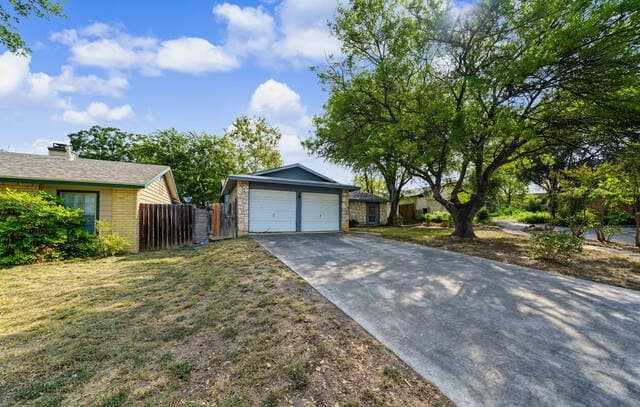 5910  Patrick Henry St, San Antonio, TX 78233 — photo 4
