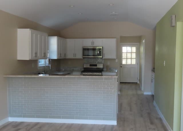110  Alexander Rd, San Antonio, TX 78201 — photo 3