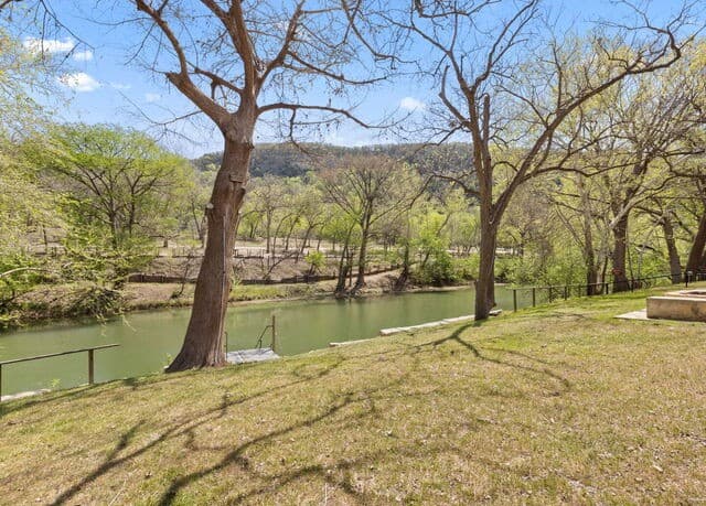 1806  Ponderosa Dr, New Braunfels, TX 78132 — photo 10