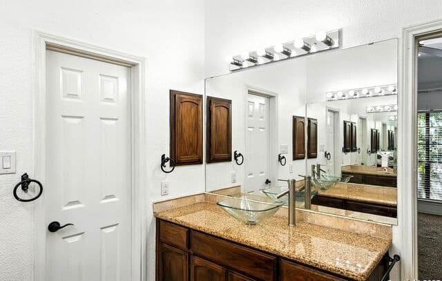 17902  Crystal Knl, San Antonio, TX 78258 — photo 21