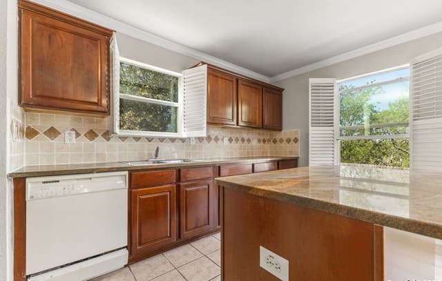 7903  Copper Brk, Converse, TX 78109 — photo 8