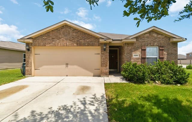 12207 Claiborne