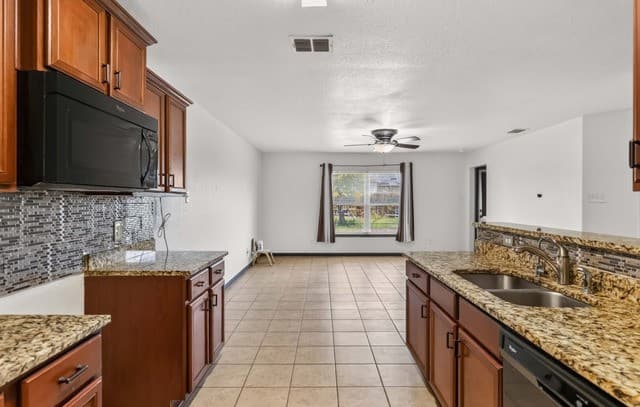 12207  Claiborne, San Antonio, TX 78252 — photo 5
