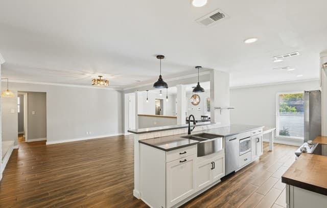 4203  Smoke Rdg, San Antonio, TX 78217 — photo 9