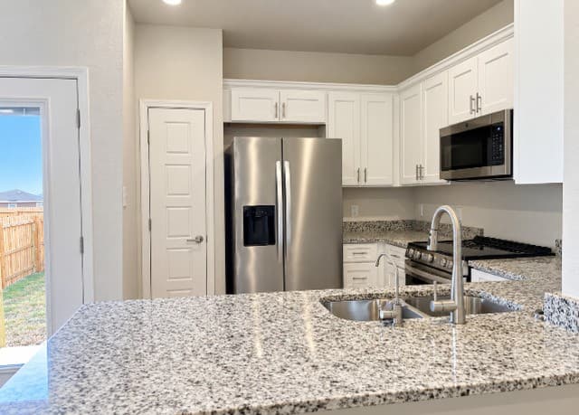 12348  Montgomery Forest Unit 101, San Antonio, TX 78252 — photo 5