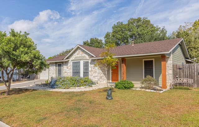 5815  Lost Crk, San Antonio, TX 78247 — photo 2