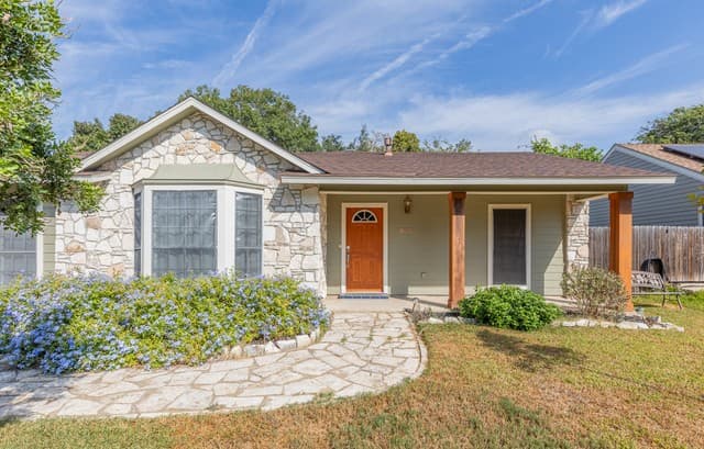 5815  Lost Crk, San Antonio, TX 78247 — photo 4
