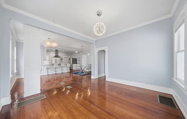 141 E Woodlawn Ave Unit 1