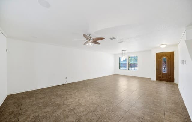 10615  Bearwolf Bay, San Antonio, TX 78245 — photo 11