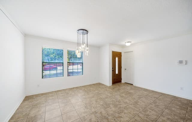 10615  Bearwolf Bay, San Antonio, TX 78245 — photo 21