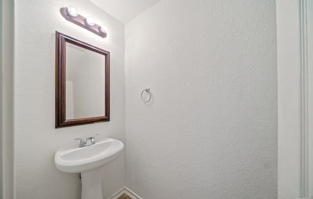 10615  Bearwolf Bay, San Antonio, TX 78245 — photo 7