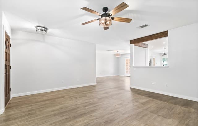 1935  Tiara Dr, New Braunfels, TX 78130 — photo 5