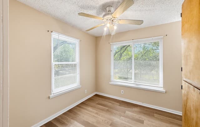 18627  Hillside Drive, Helotes, TX 78023 — photo 7