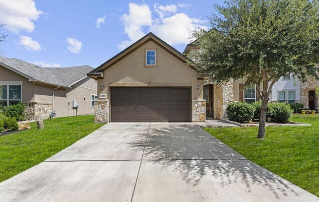 8410  Tanju Ln