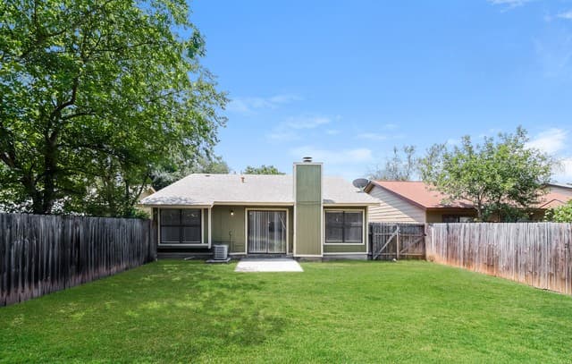 9419  Valley Rock, San Antonio, TX 78250 — photo 14