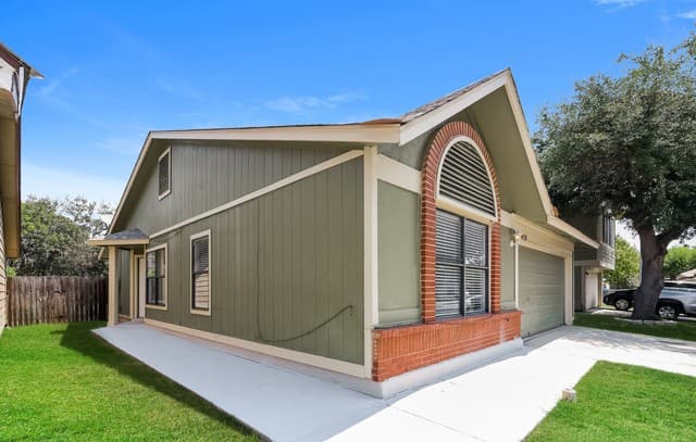 9419  Valley Rock, San Antonio, TX 78250 — photo 2