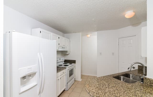 9419  Valley Rock, San Antonio, TX 78250 — photo 6