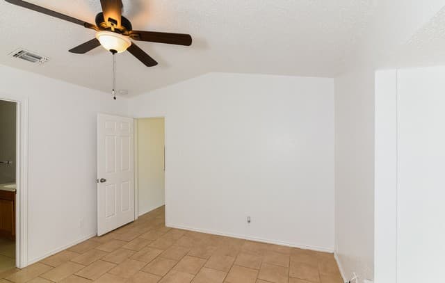 9419  Valley Rock, San Antonio, TX 78250 — photo 7