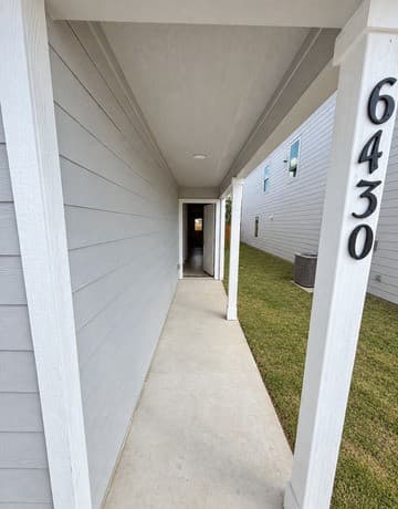 6430  Dali Bnd, San Antonio, TX 78263 — photo 3
