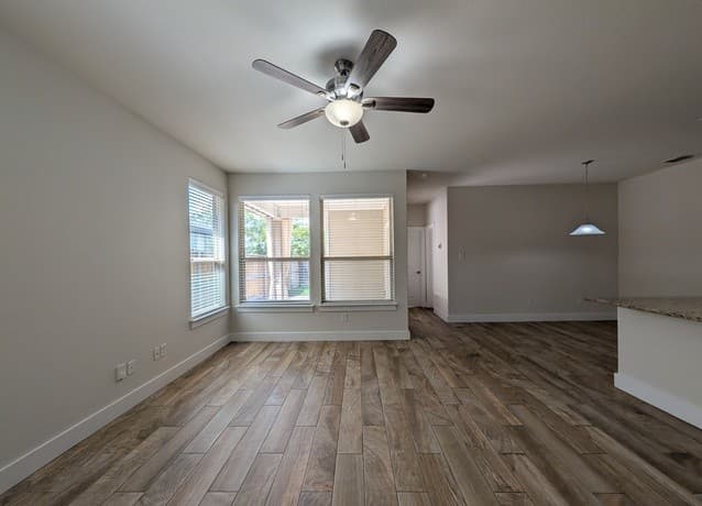 727  Gristmill Dr, New Braunfels, TX 78130 — photo 4