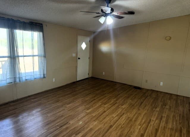 160  County Road 733, Moore, TX 78057 — photo 5