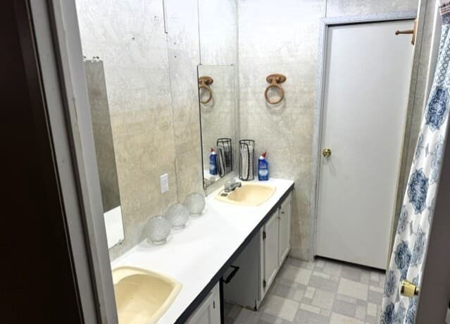 160  County Road 733, Moore, TX 78057 — photo 6