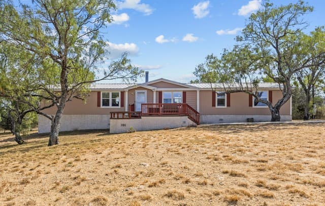 157  County Road 5635