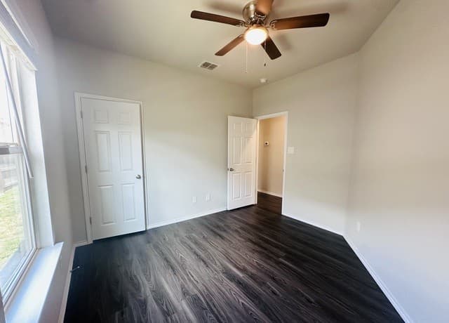 9224  Canyon Bnd Unit 2, Converse, TX 78109 — photo 10