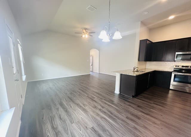 9224  Canyon Bnd Unit 2, Converse, TX 78109 — photo 3