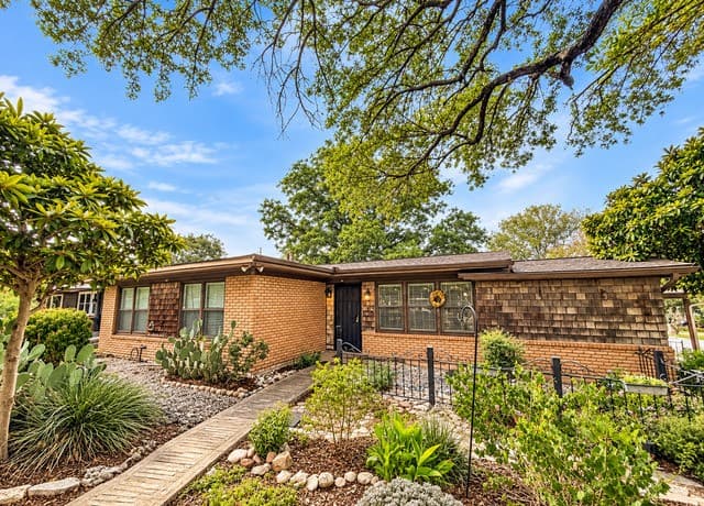 919 Elkhorn Dr