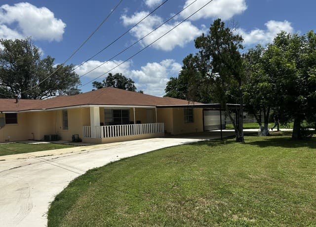 3660 Oma Dr