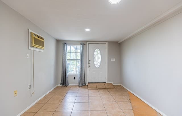 134  Cheyenne Unit 3, San Antonio, TX 78207 — photo 5