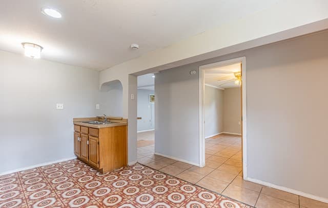 134  Cheyenne Unit 3, San Antonio, TX 78207 — photo 8