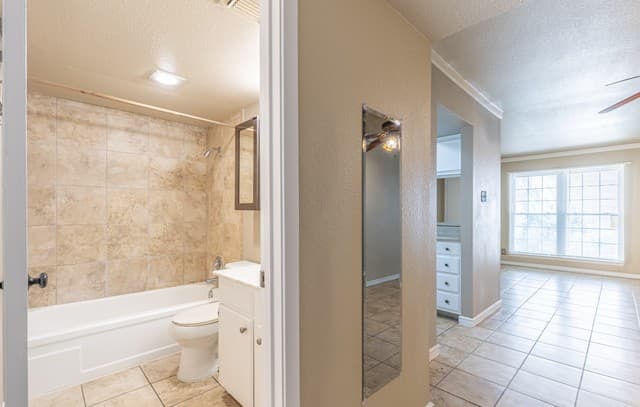 8702  Village Dr Unit 804, San Antonio, TX 78217 — photo 13