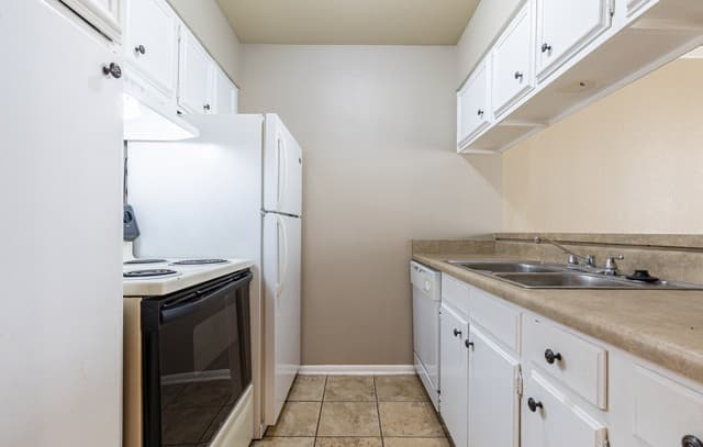 8702  Village Dr Unit 804, San Antonio, TX 78217 — photo 14