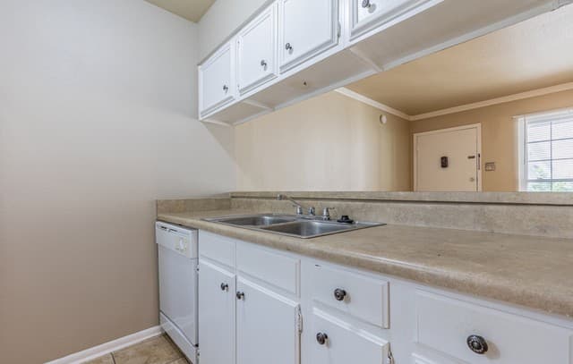 8702  Village Dr Unit 804, San Antonio, TX 78217 — photo 15
