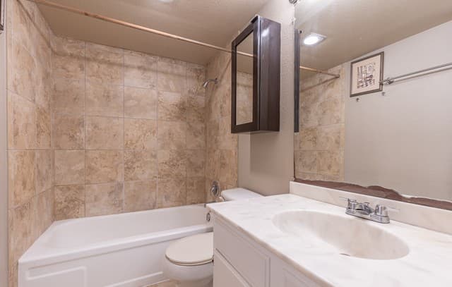 8702  Village Dr Unit 804, San Antonio, TX 78217 — photo 18