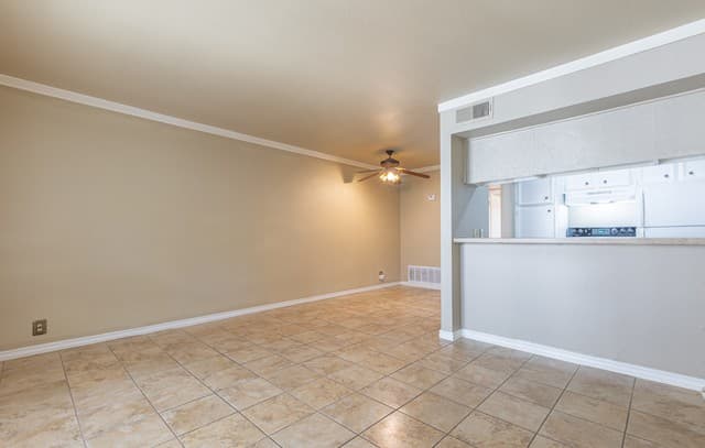 8702  Village Dr Unit 804, San Antonio, TX 78217 — photo 4