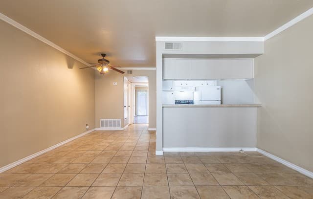 8702  Village Dr Unit 804, San Antonio, TX 78217 — photo 9
