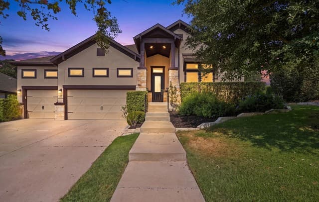 146  Escalera Cir