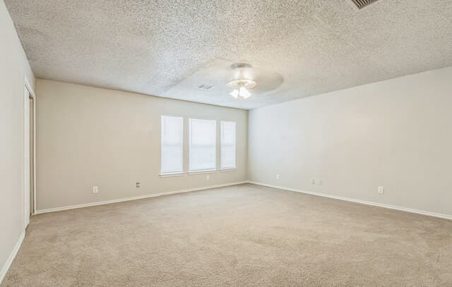 7427  Legend Point, San Antonio, TX 78244 — photo 13