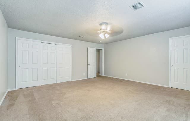7427  Legend Point, San Antonio, TX 78244 — photo 14