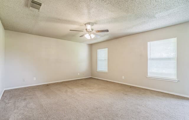 7427  Legend Point, San Antonio, TX 78244 — photo 15