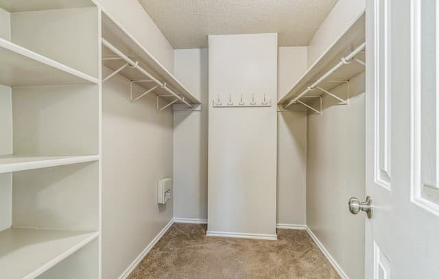 7427  Legend Point, San Antonio, TX 78244 — photo 18