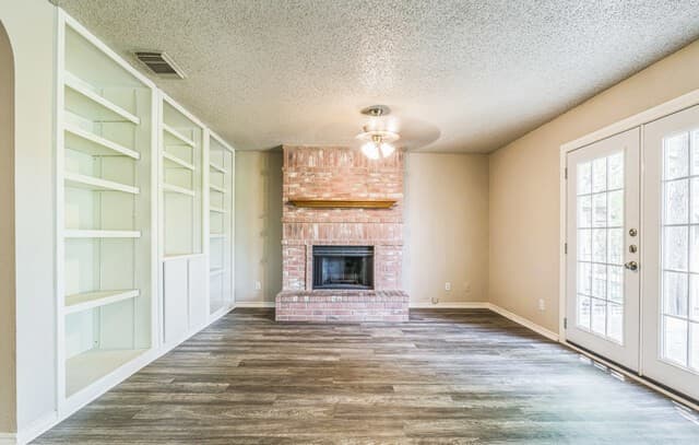 7427  Legend Point, San Antonio, TX 78244 — photo 3