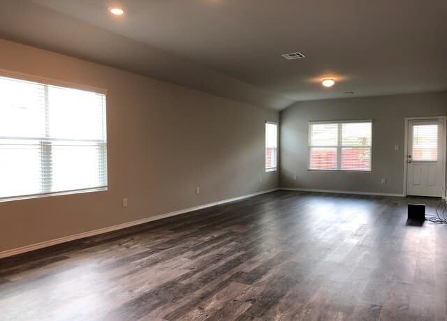 5923  Sunshine Smt, Converse, TX 78109 — photo 7