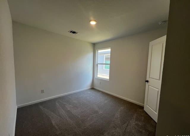 6933  Calcite Trail, Elmendorf, TX 78112 — photo 9