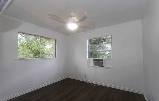 127  Fair Valley St, San Antonio, TX 78227 — photo 12